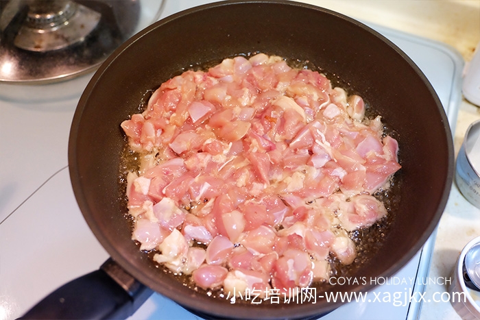 [食谱] 麻不苦、辣不躁且咸味足，一吃就上瘾的四川名菜：重庆辣子鸡[制作方式】