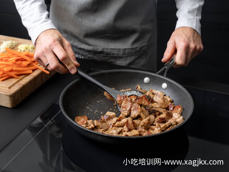 胡萝卜炒肉片-【自作方式】