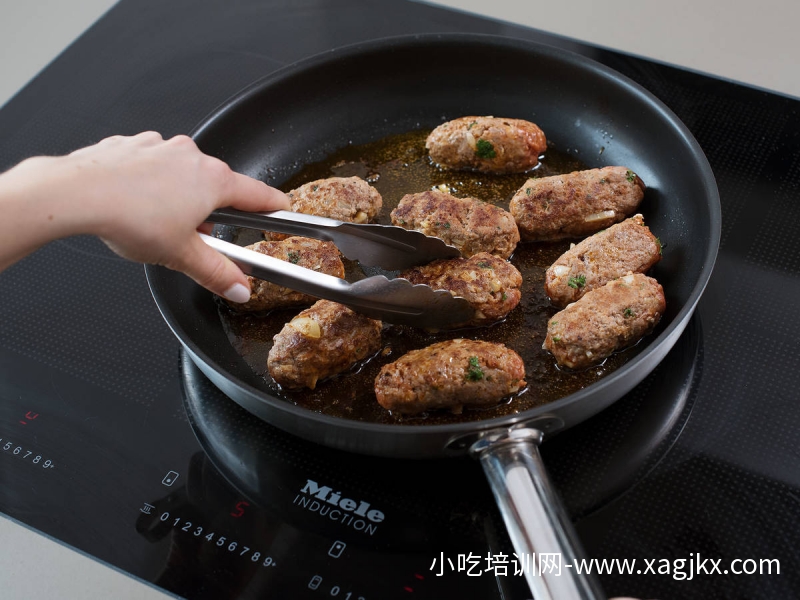 巴尔干肉糜火腿佐烤蔬菜【制作方式】