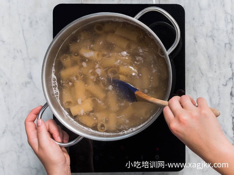 意大利火腿茴香豌豆意面【制作方式】